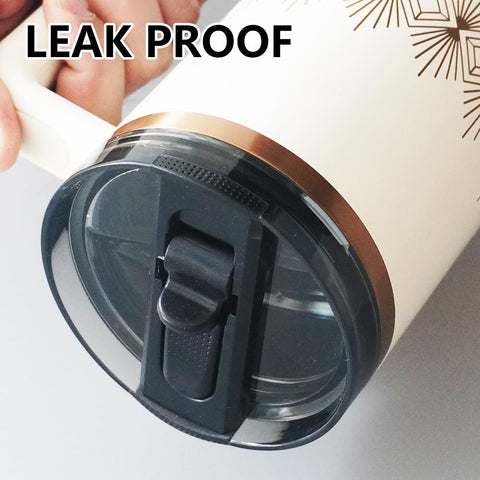 Dreamfocus removable-spout lid enables thorough cleaning and quick refills.