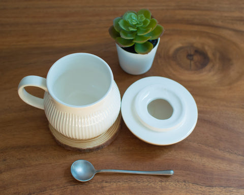 Dreamstall cozy mug for tea or coffee at home or work.