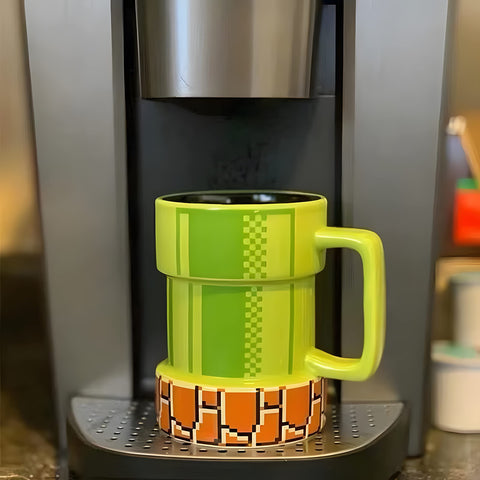 Gift-ready Drtupe mug in green, perfect for gamers and friends on special occasions
