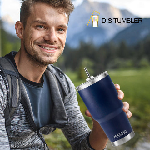 D·S 30 oz navy tumbler no-sweat design keeps hands dry and comfortable.
