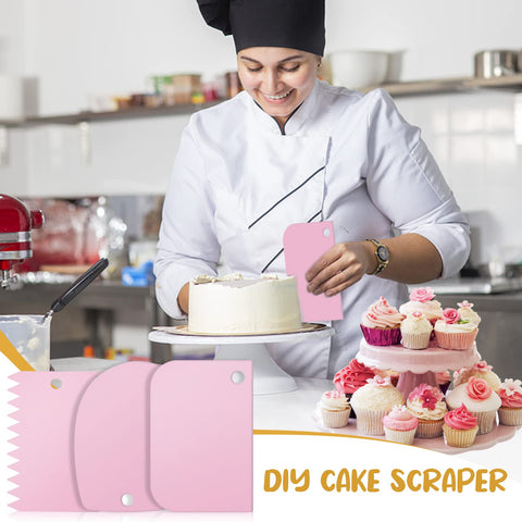 Dualshine frosting tips set helps create intricate borders and flowers.