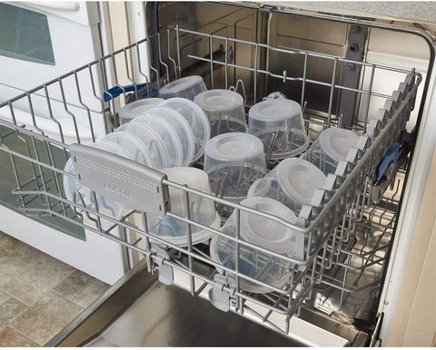 Stackable food storage for soups and salads with crystal-clear visibility.