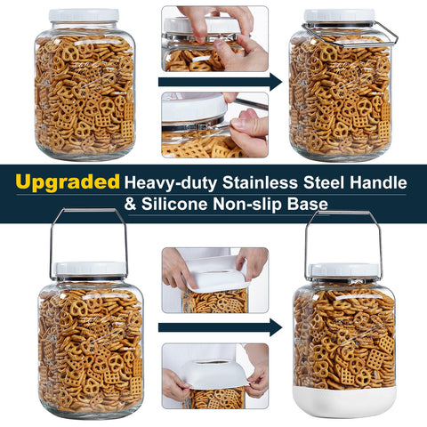 Dwbligt wide opening makes scooping and cleaning quick and easy for large jars.