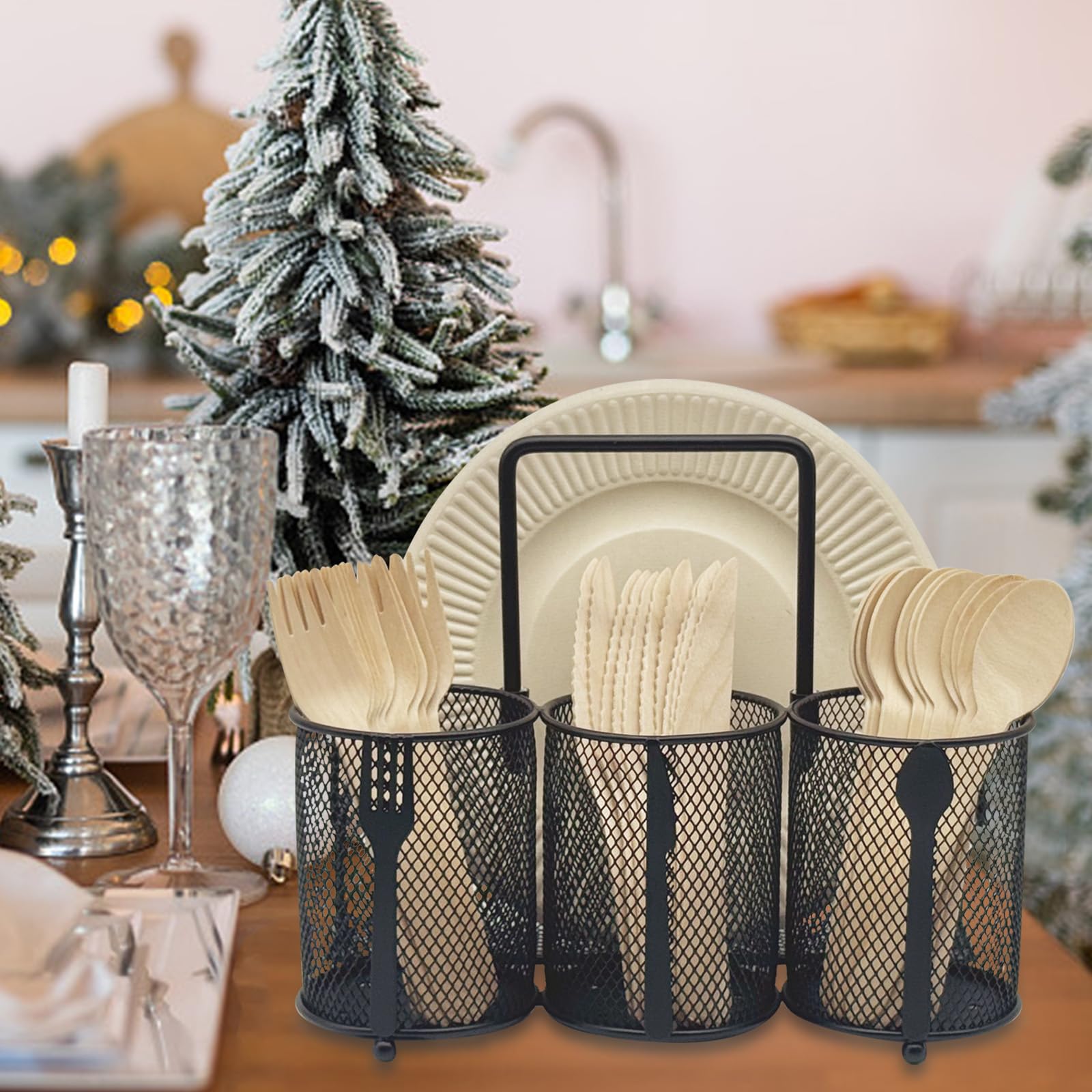 DysanVica outdoor design stands up for picnics and buffets.
