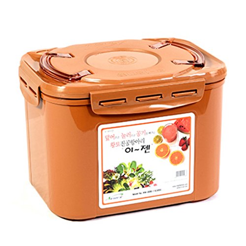 e-jen Premium Kimchi Container front view highlighting durable earthenware body for home fermentation.