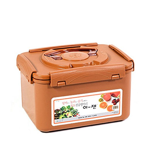 e-jen premium kimchi container with inner vacuum lid preserves freshness during fermentation