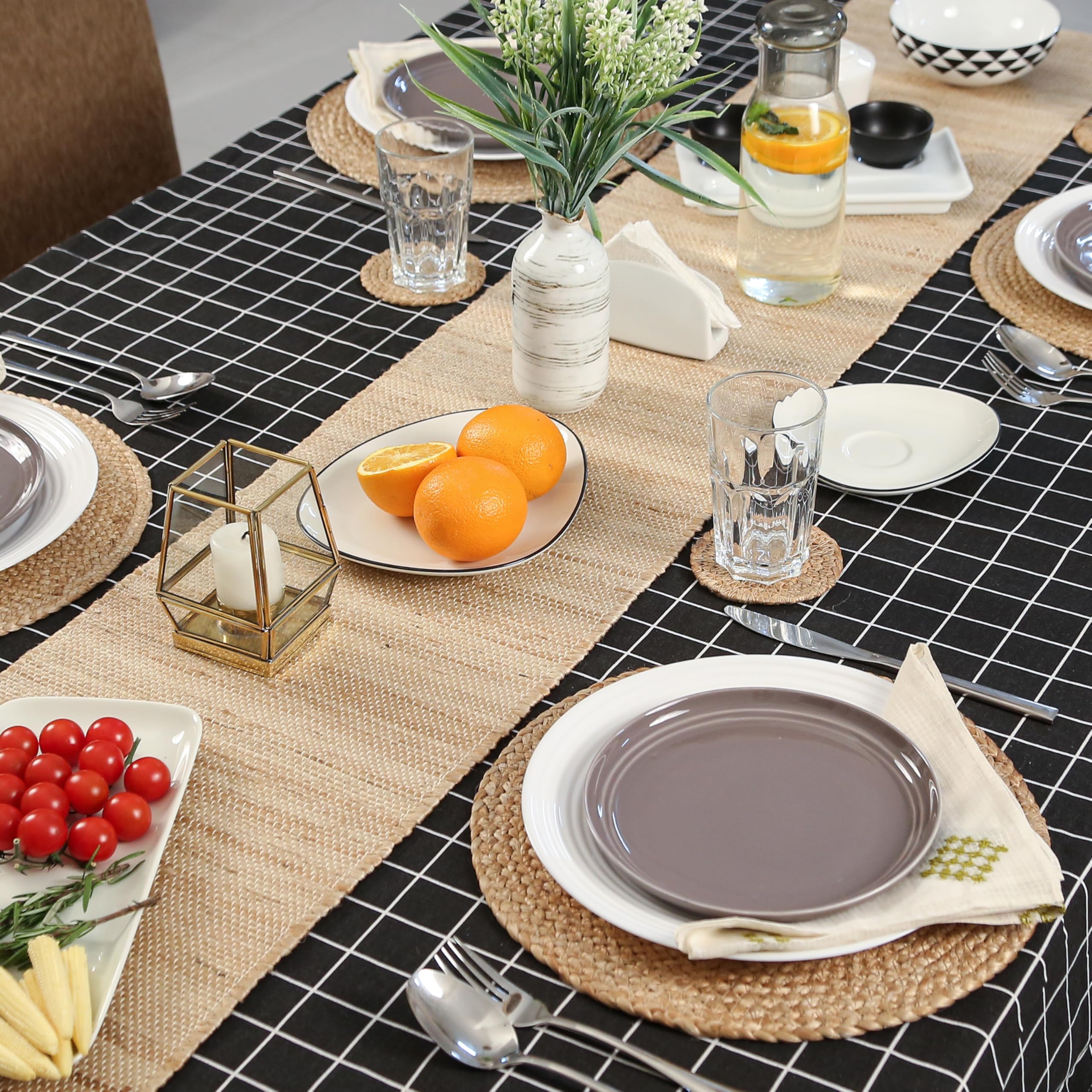 Eco Crave jute placemats showing heat protection under dinnerware