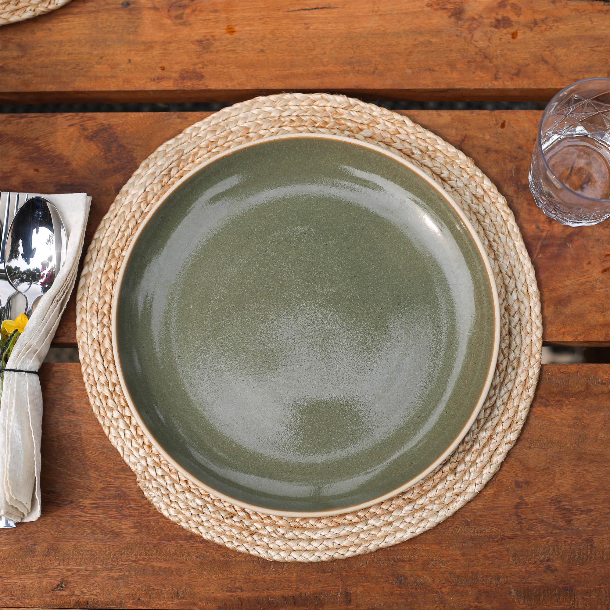 Rustic table decor enhanced by Eco Crave jute placemats