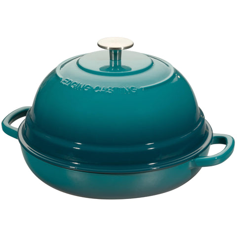 EDGING CASTING dome lid emphasizes spacious interior for proper bread rise.