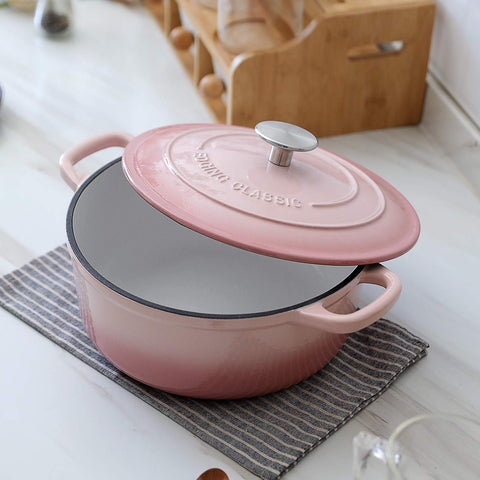 EDGING CASTING Dutch Oven pink lid seal close-up highlighting moisture retention