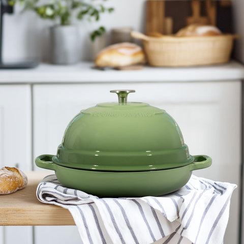 EDGING CASTING oven on stove showcasing even heat distribution.