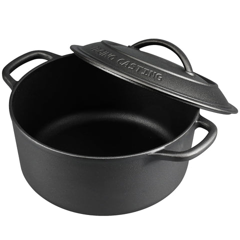 EDGING CASTING pre-seasoned finish enhances non-stick readiness.