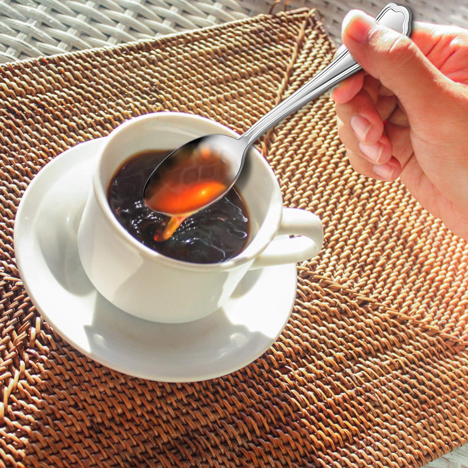 E-far heavy-duty spoons resist bending during ice cream scoops.