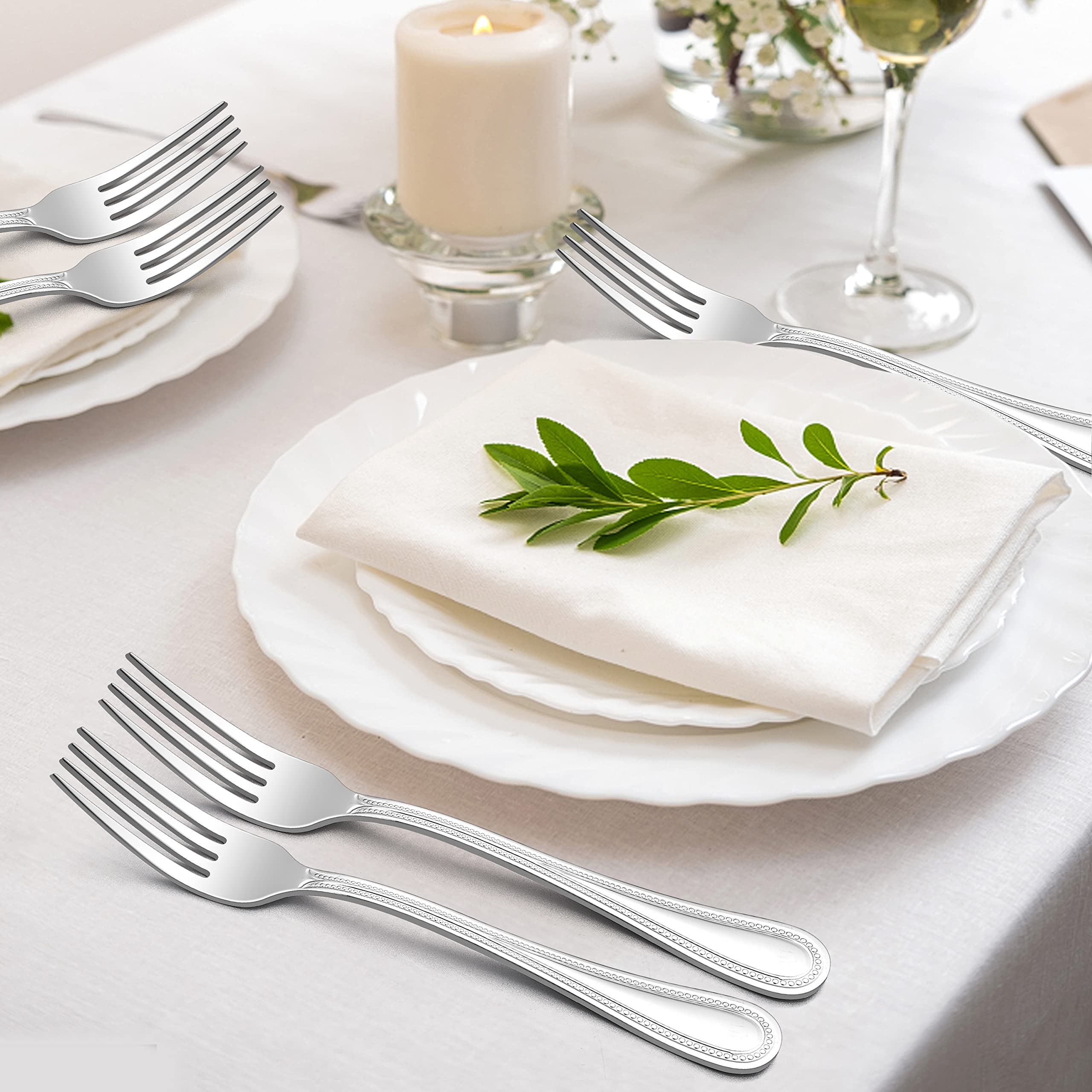 E-far sleek tableware fits home and restaurant dining setups.