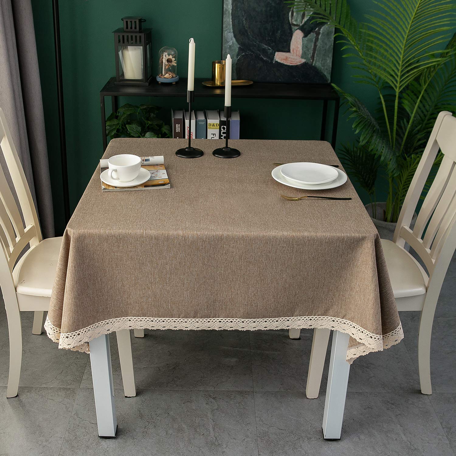 EHouseHome stain-resistant tablecloth keeps dining surfaces clean after sauces and beverages.
