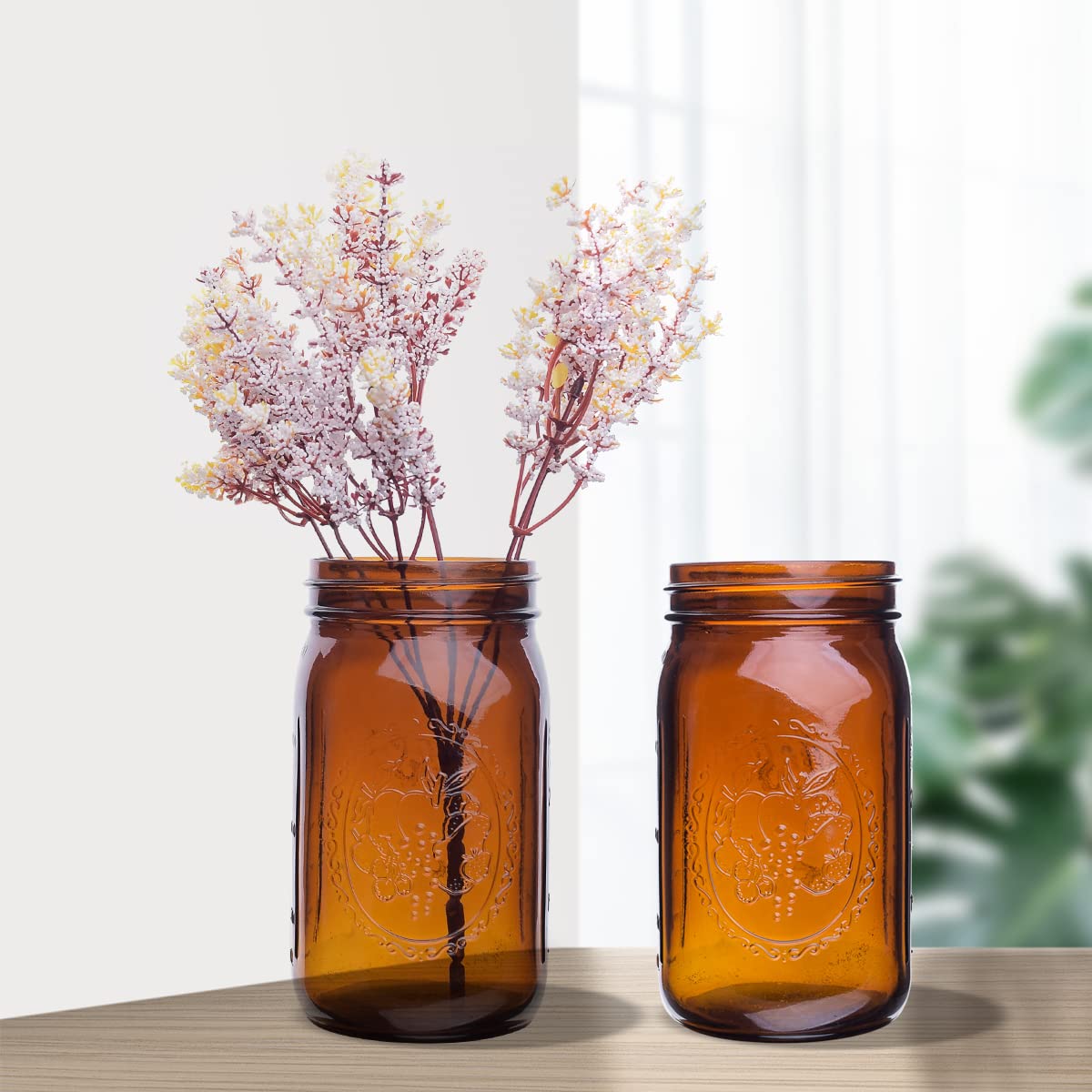 ElegantTime amber jar used for pickles with light protection.