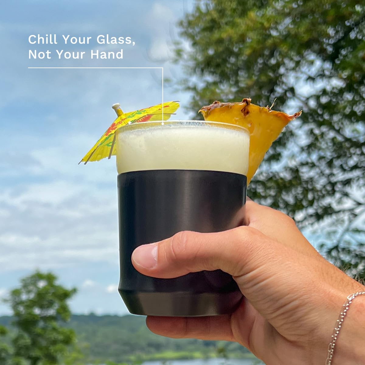 Elevated Craft Hybrid Cocktail Glass rim detail highlights a precise 2 mm edge.