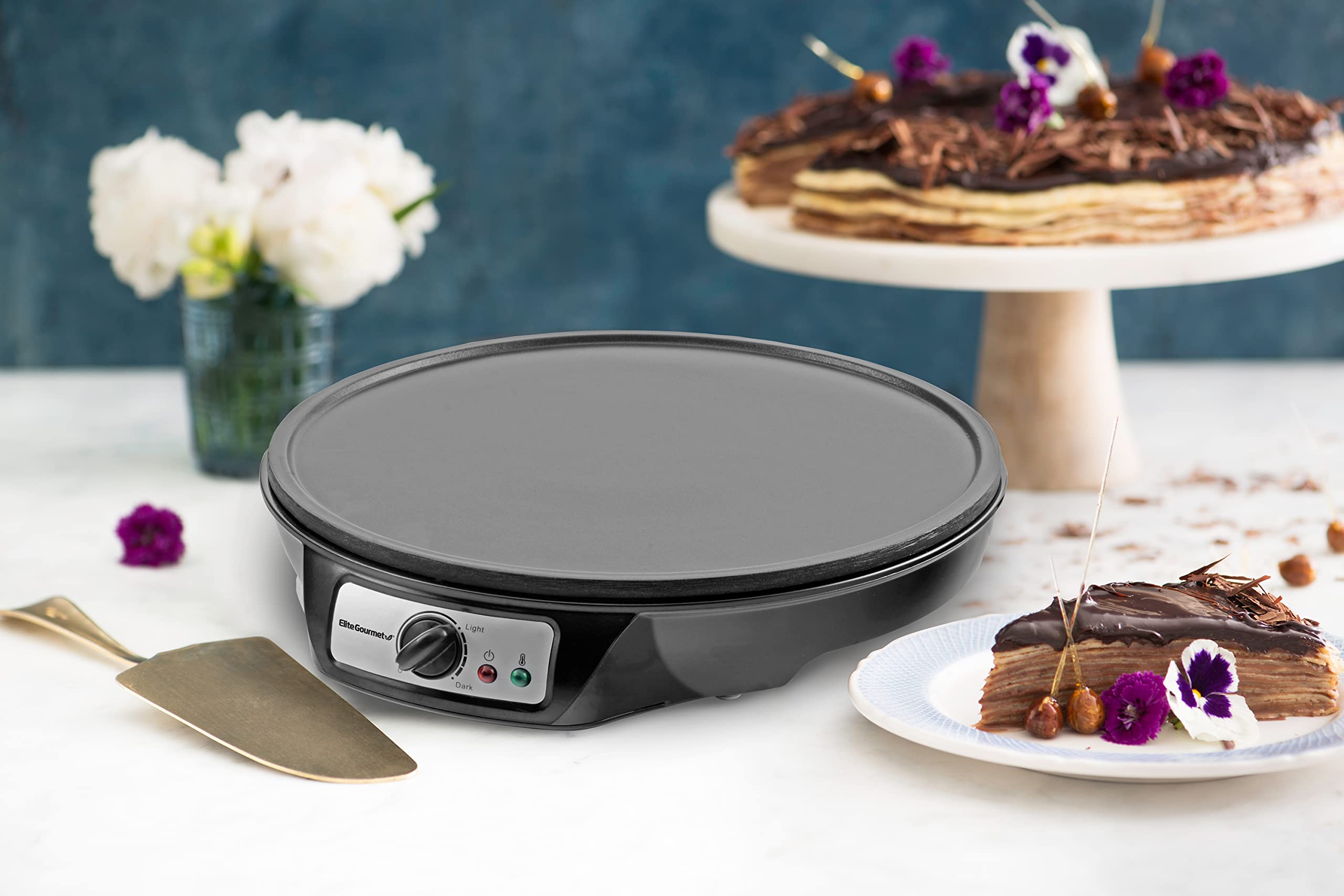 Recipe book and accessories from Elite Gourmet ECP-126 inspire meals.