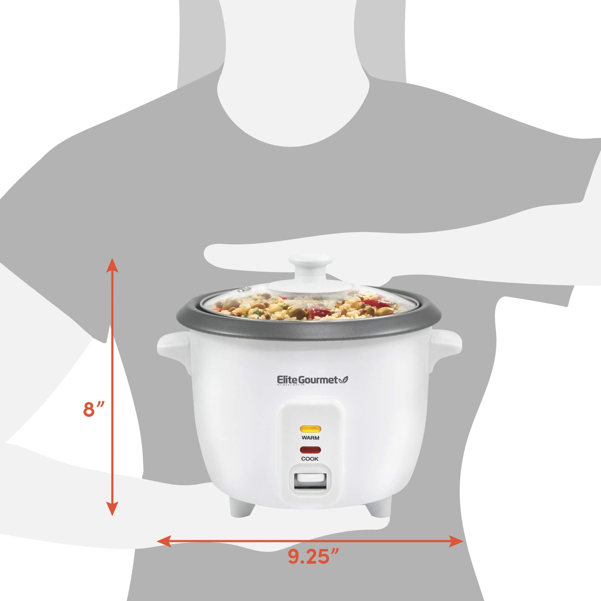 Elite Gourmet ERC-006NST serves fluffy rice and steamed vegetables together.
