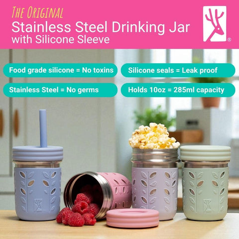 Elk and Friends straw lid makes independent drinking easy for little ones.