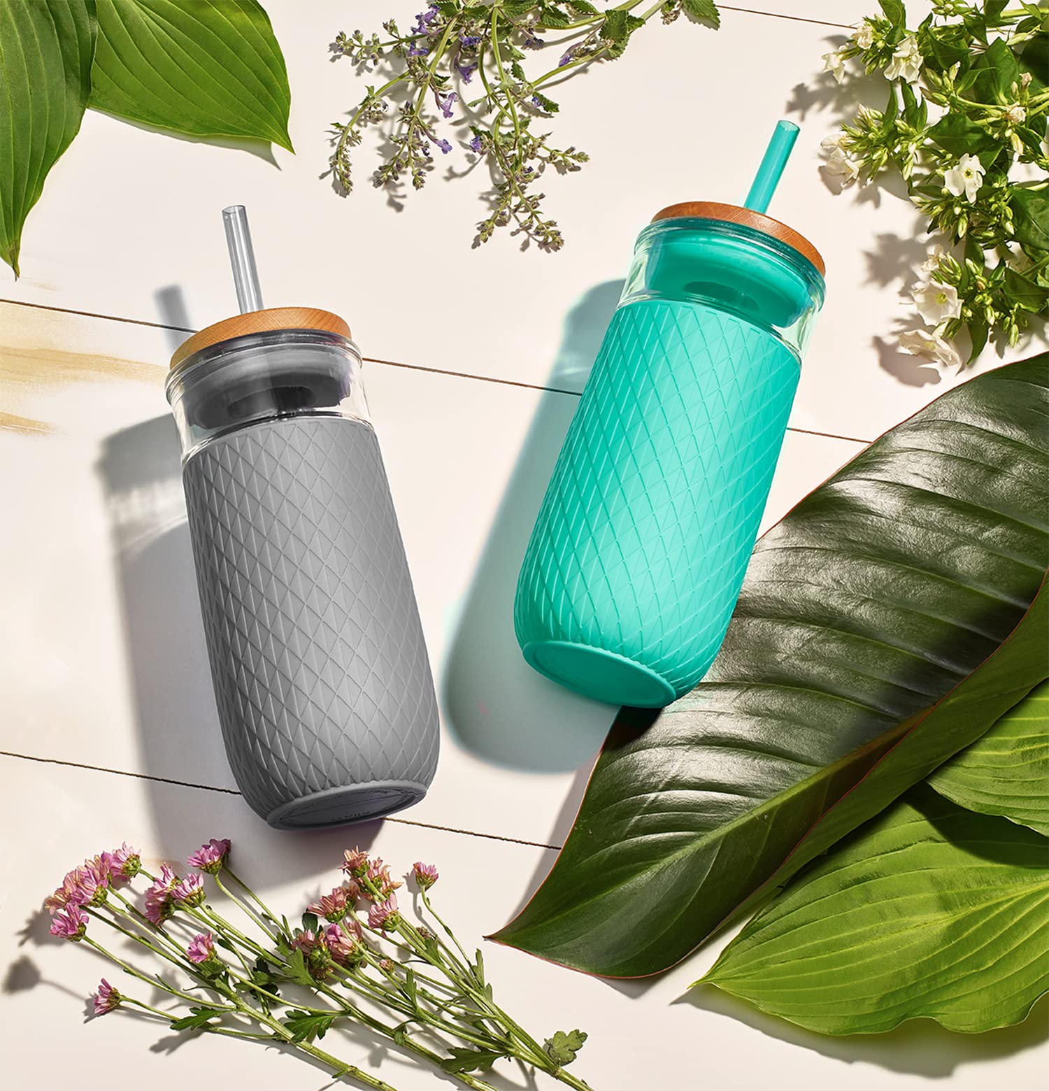 Ello Devon tumbler and straw are top-rack dishwasher safe for easy cleaning.