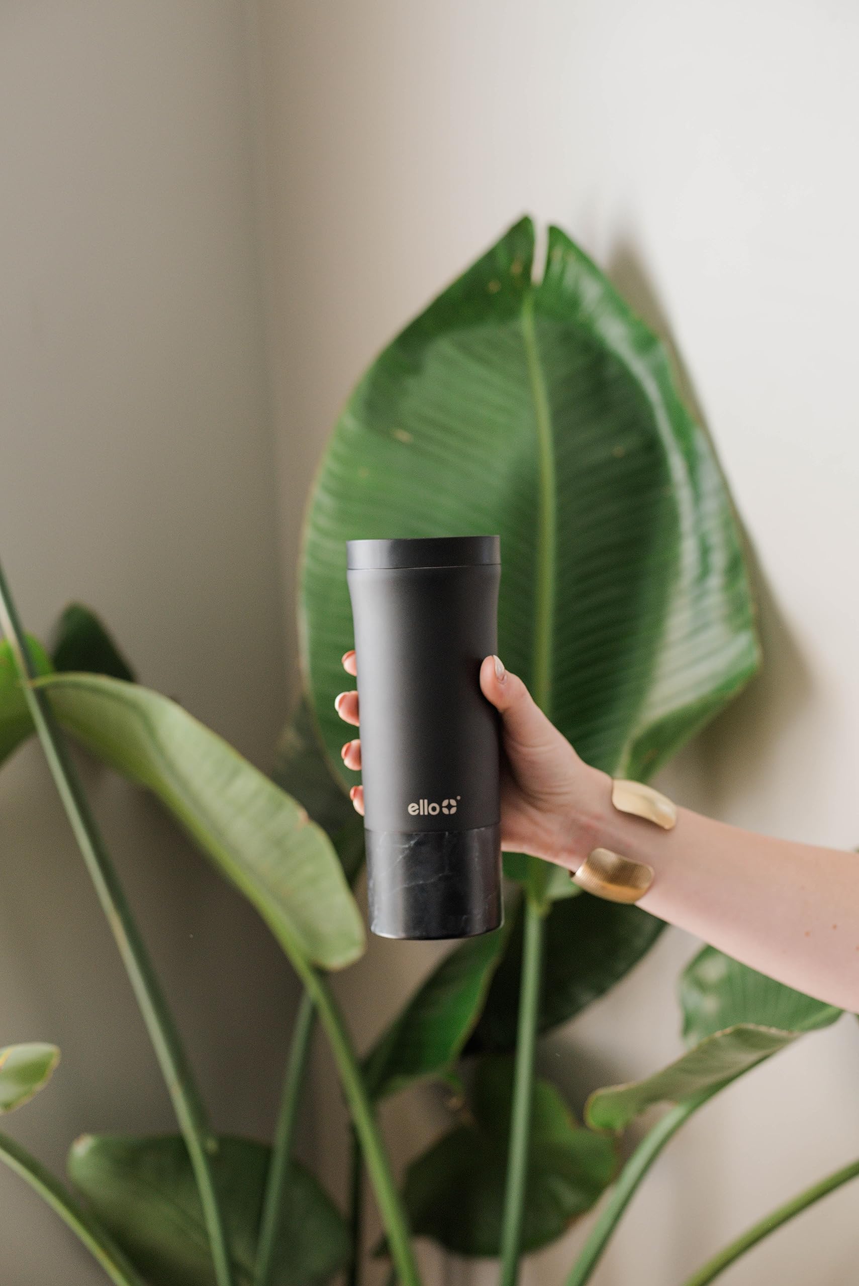 Ello Miri mug ergonomic handle closeup for comfortable grip