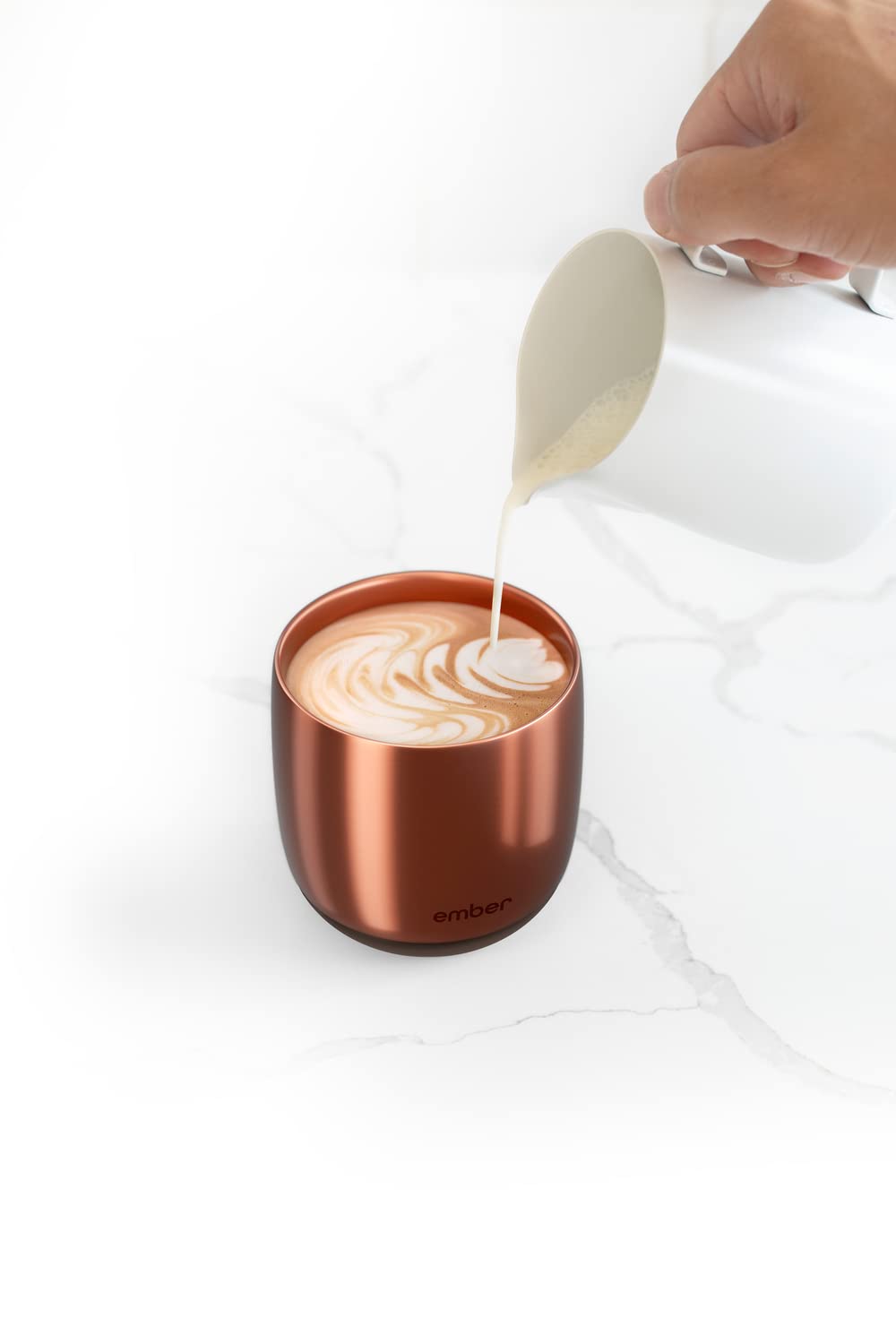 Ember Cup displays temperature range 120–145°F for consistent sipping.