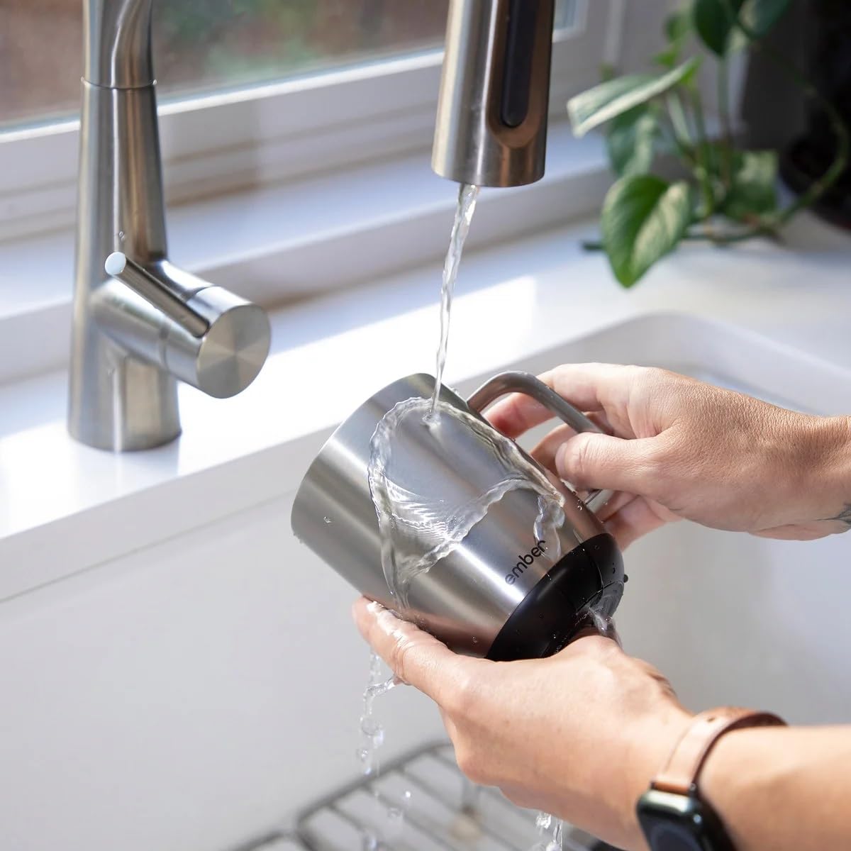 Charging coaster keeping Ember Mug 2 warm throughout the day