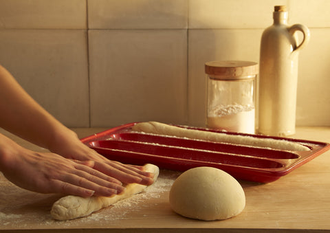 Oven-to-freezer safe design supports versatile baking
