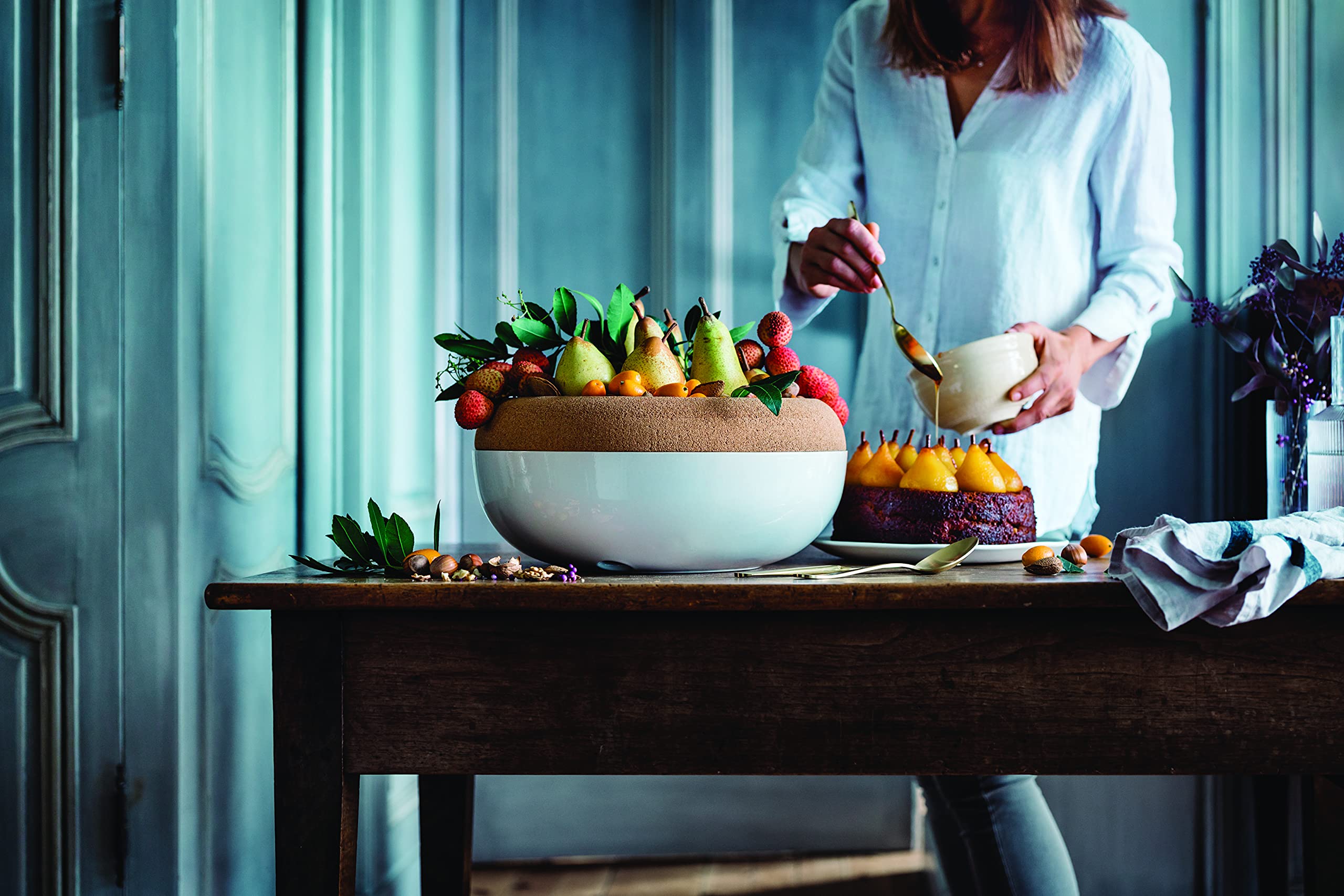 Emile Henry ceramic body blocks light to protect produce