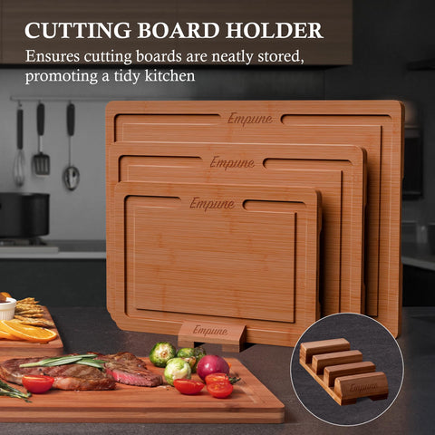 Empune invisible handles allow easy lifting and transferring to stove or table.