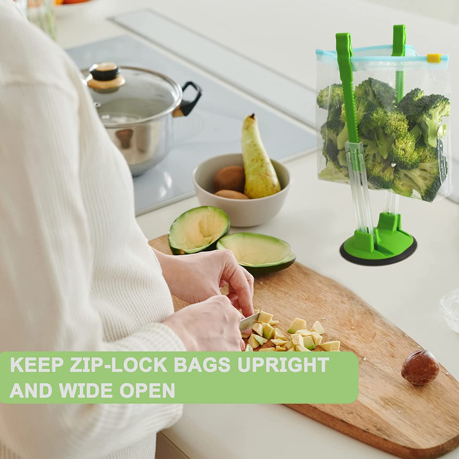 EMWNG Baggy Rack Stand non-slip base keeps the unit steady on counter surfaces.
