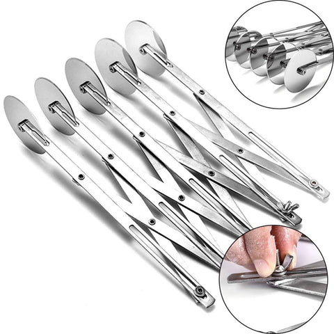 eninfut multiwheel-baking-cutter in action for even portions.