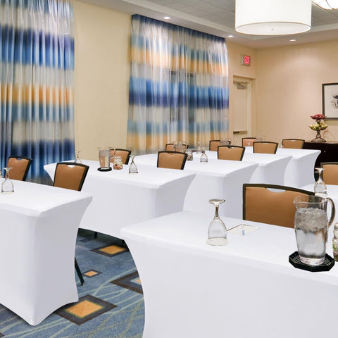 Enjoyidea slip resistant leg pockets prevent shifting at crowded events