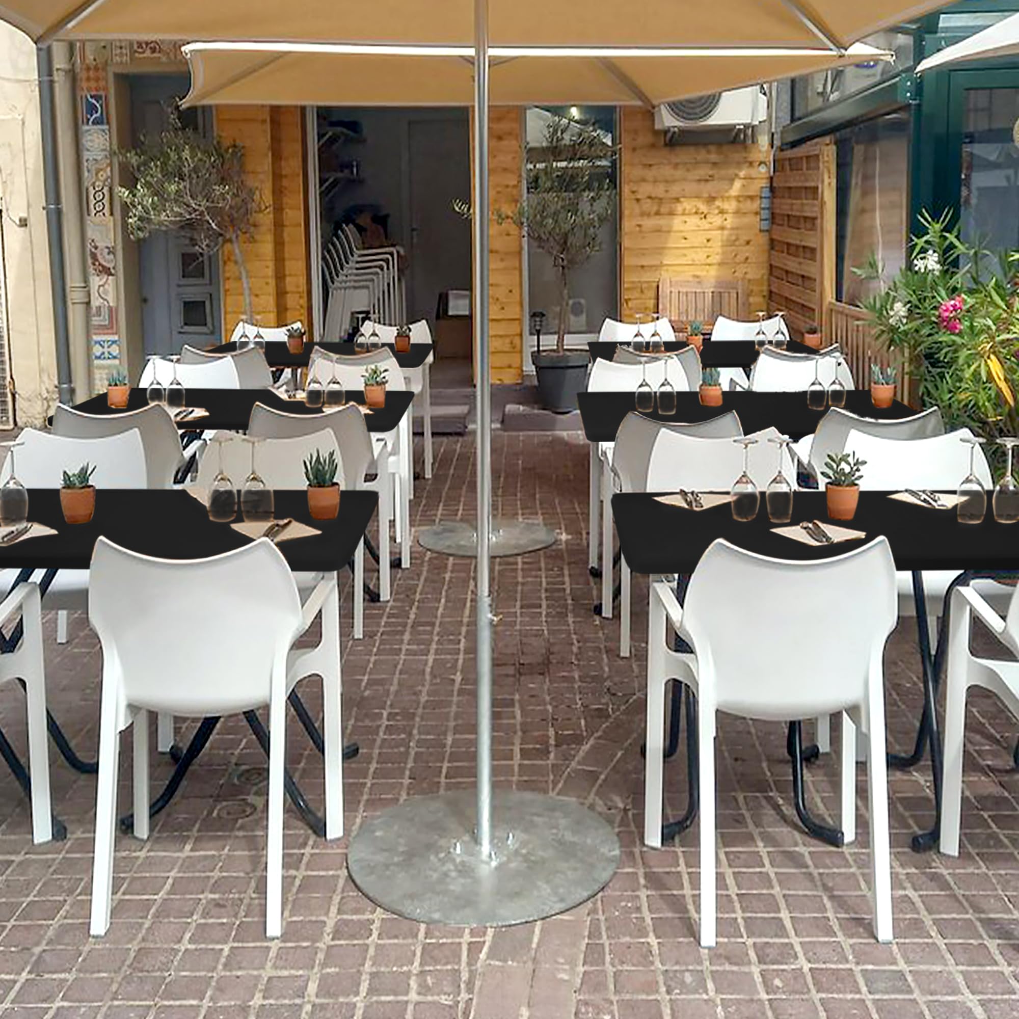 Enjoyidea wrinkle free surface stays neat for daily meals and events.