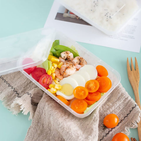 Ensbelei stackable lunch container saves space in fridge and bag.