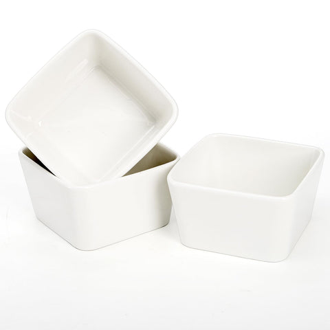 Eorbow black metal stand elegantly elevates bowls while saving counter space.