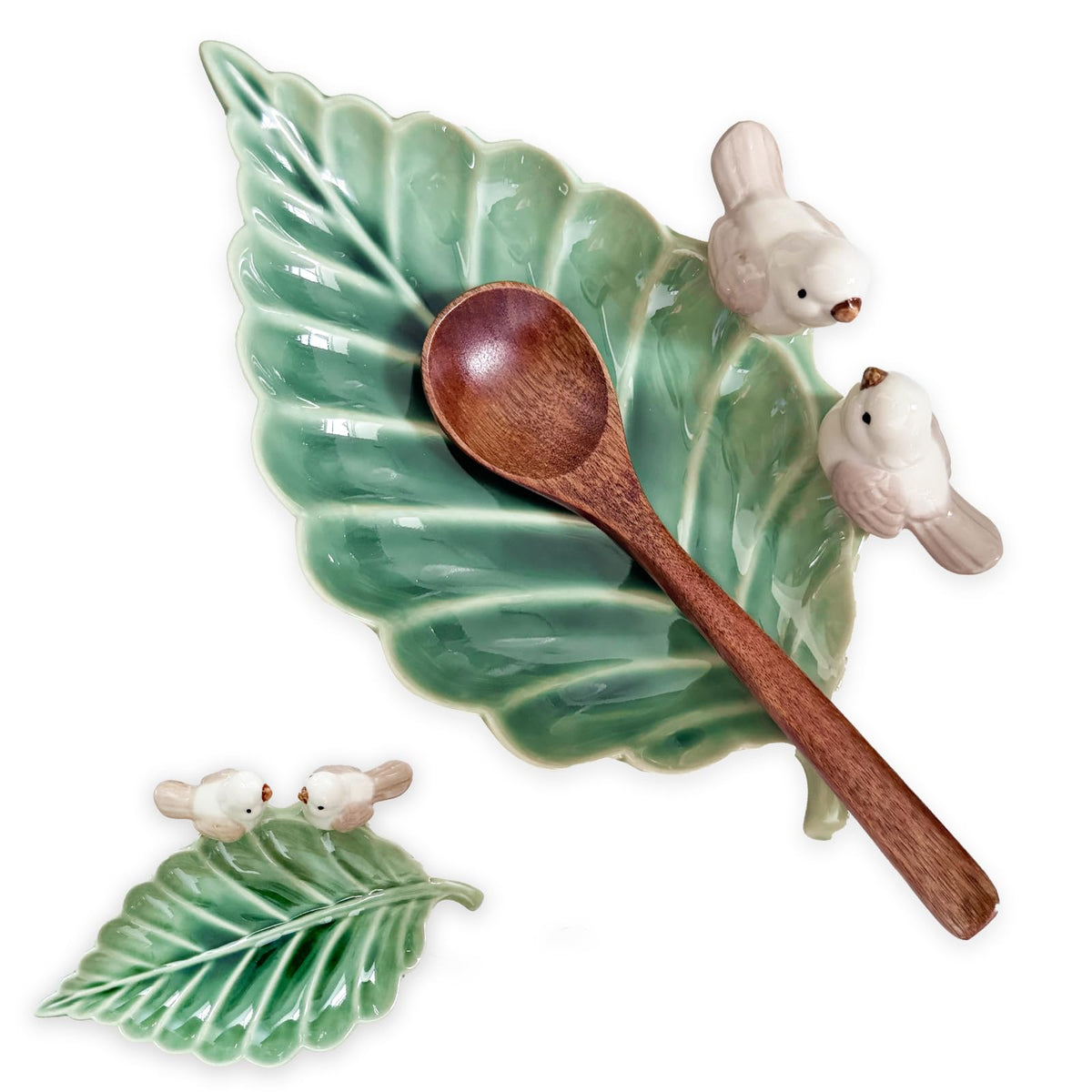 EOREA green leaf shaped ceramic spoon rest for clean countertops while cooking