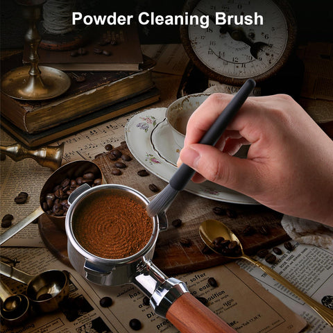 ERAVSOW cleaning brush helps keep tools spotless between shots