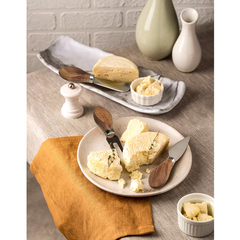 Esie Houzie heart knife for elegant cheese carving