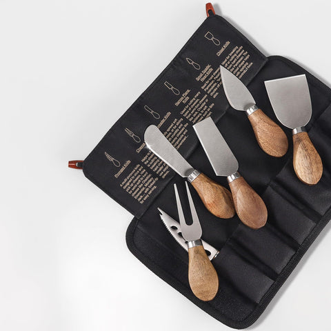 Esie Houzie butter spreader knife for smooth, even cheese spreads