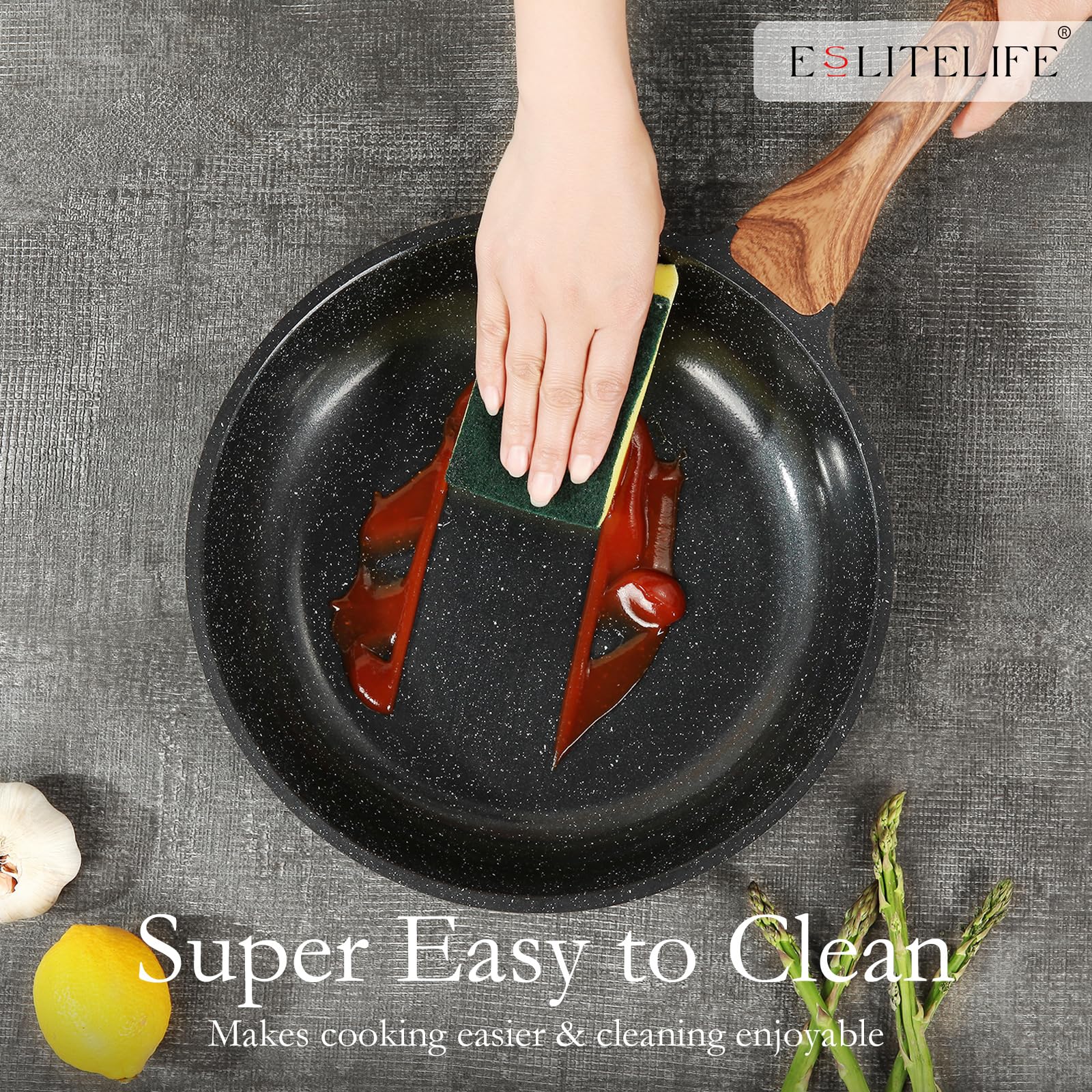 ESLITE LIFE PTFE and PFOA free coating reduces oil and simplifies cleaning