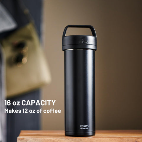 ESPRO P0 Ultralight pouring action captures quick, clean coffee on the move.
