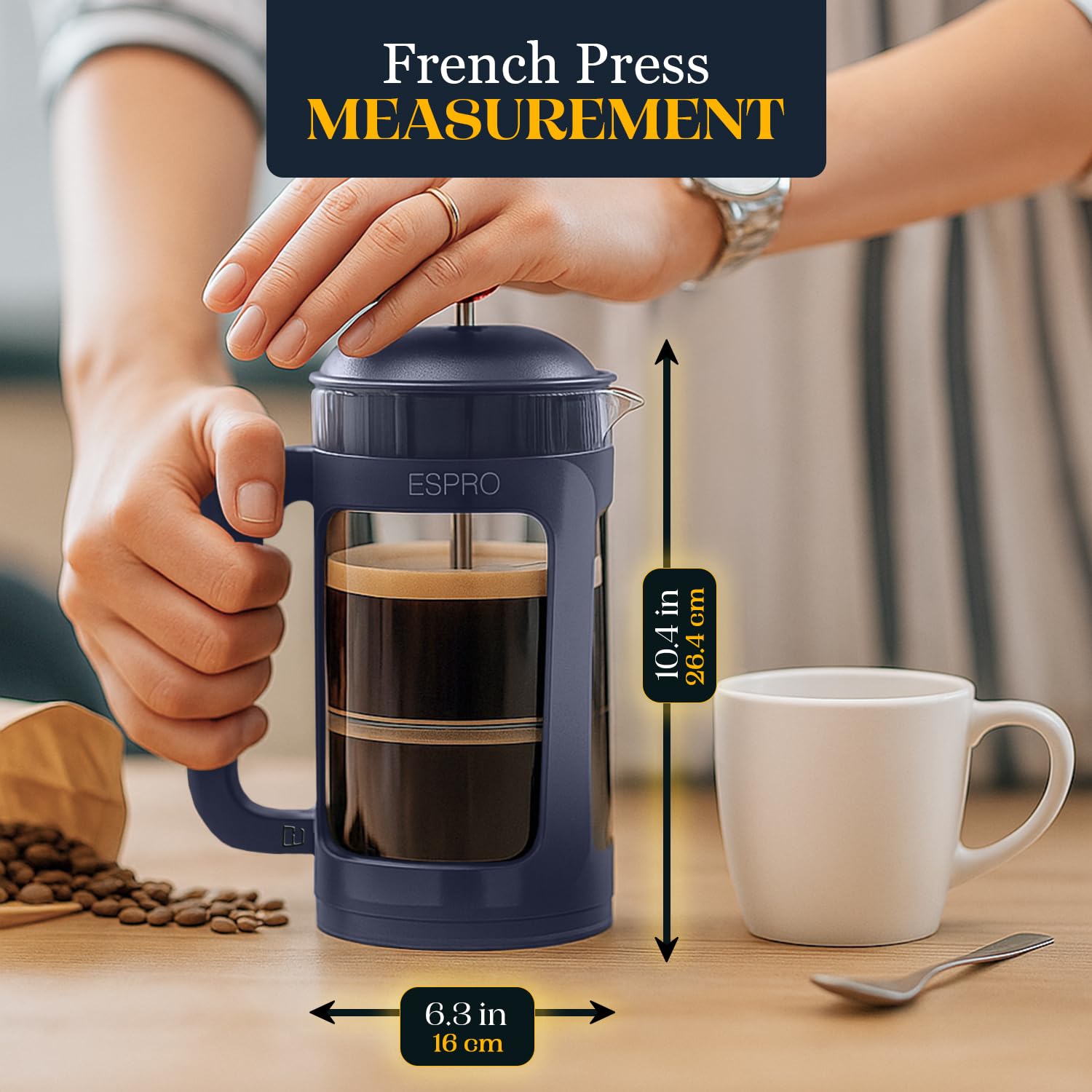 ESPRO P3 twist-lock safety latch secures the carafe during pour.