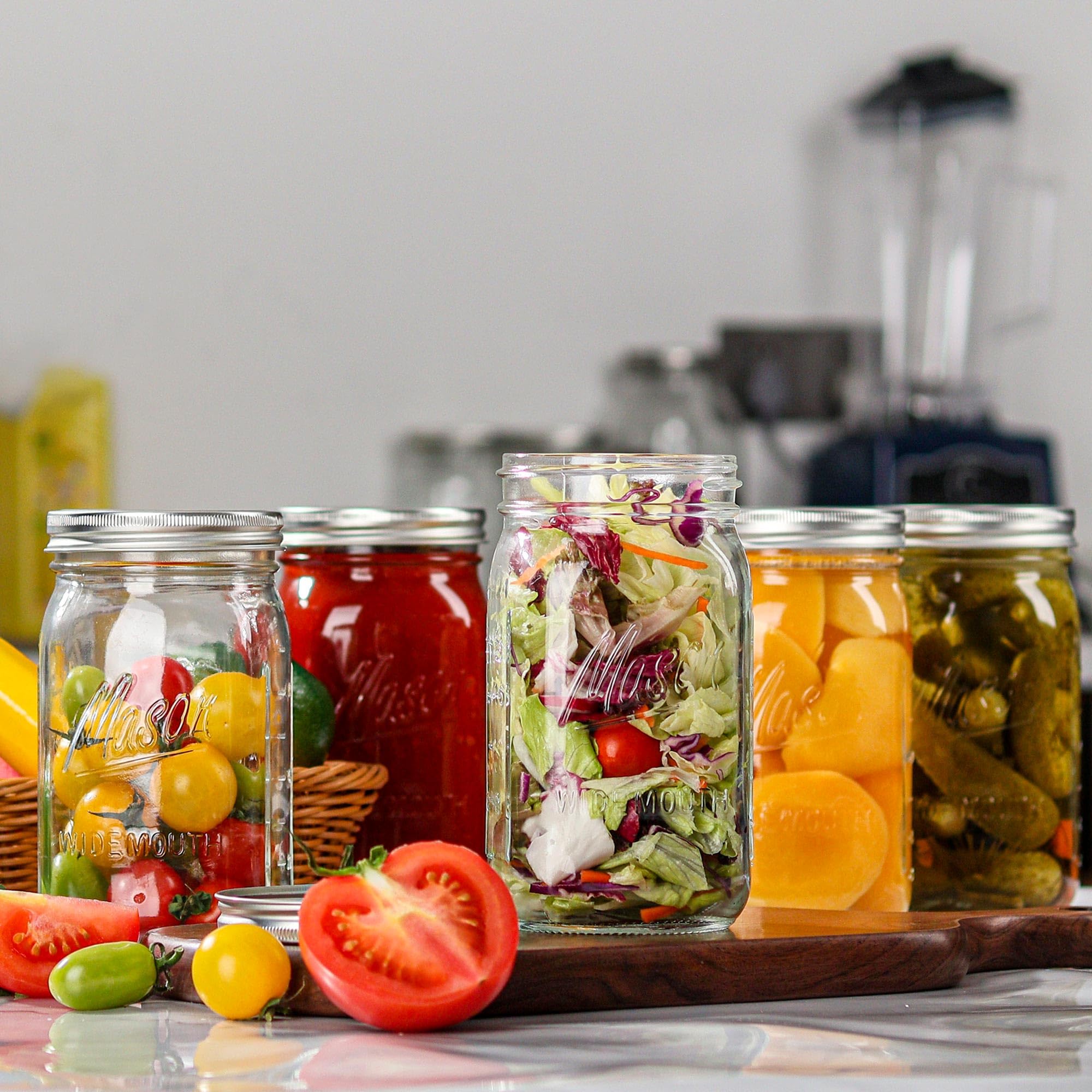 Esrentle mason jar ideal for pickling and storage.