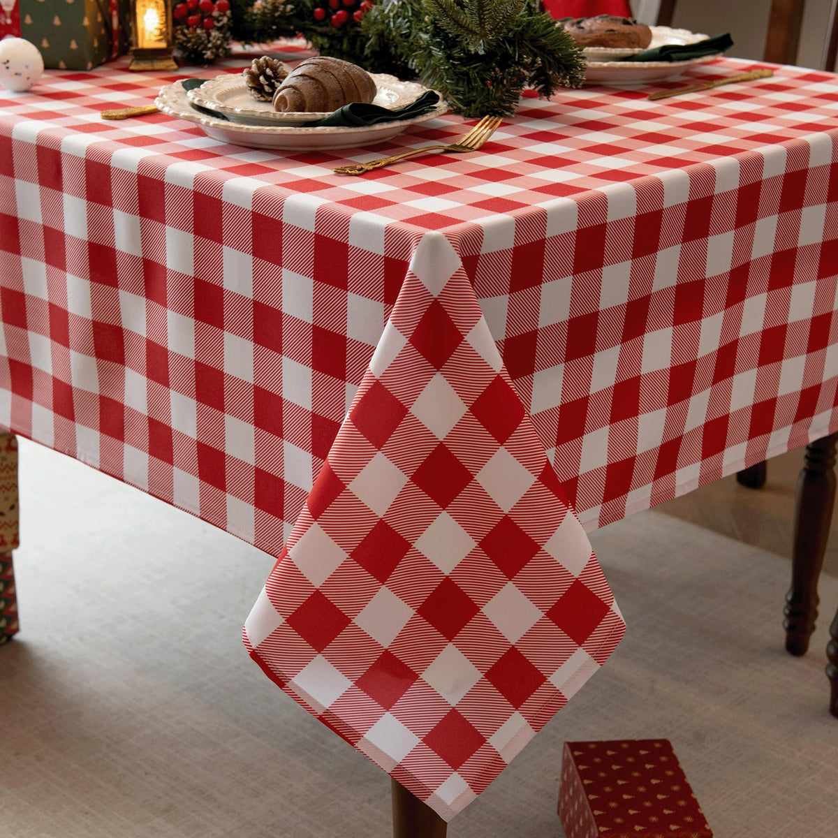 Essifunia classic gingham tablecloth closeup, durable water-resistant fabric for everyday dining.