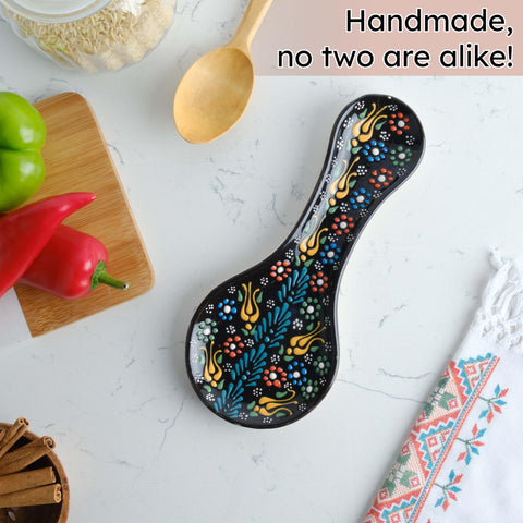 EVANILIFE dishwasher-safe ceramic spoon rest for easy cleanup after cooking.