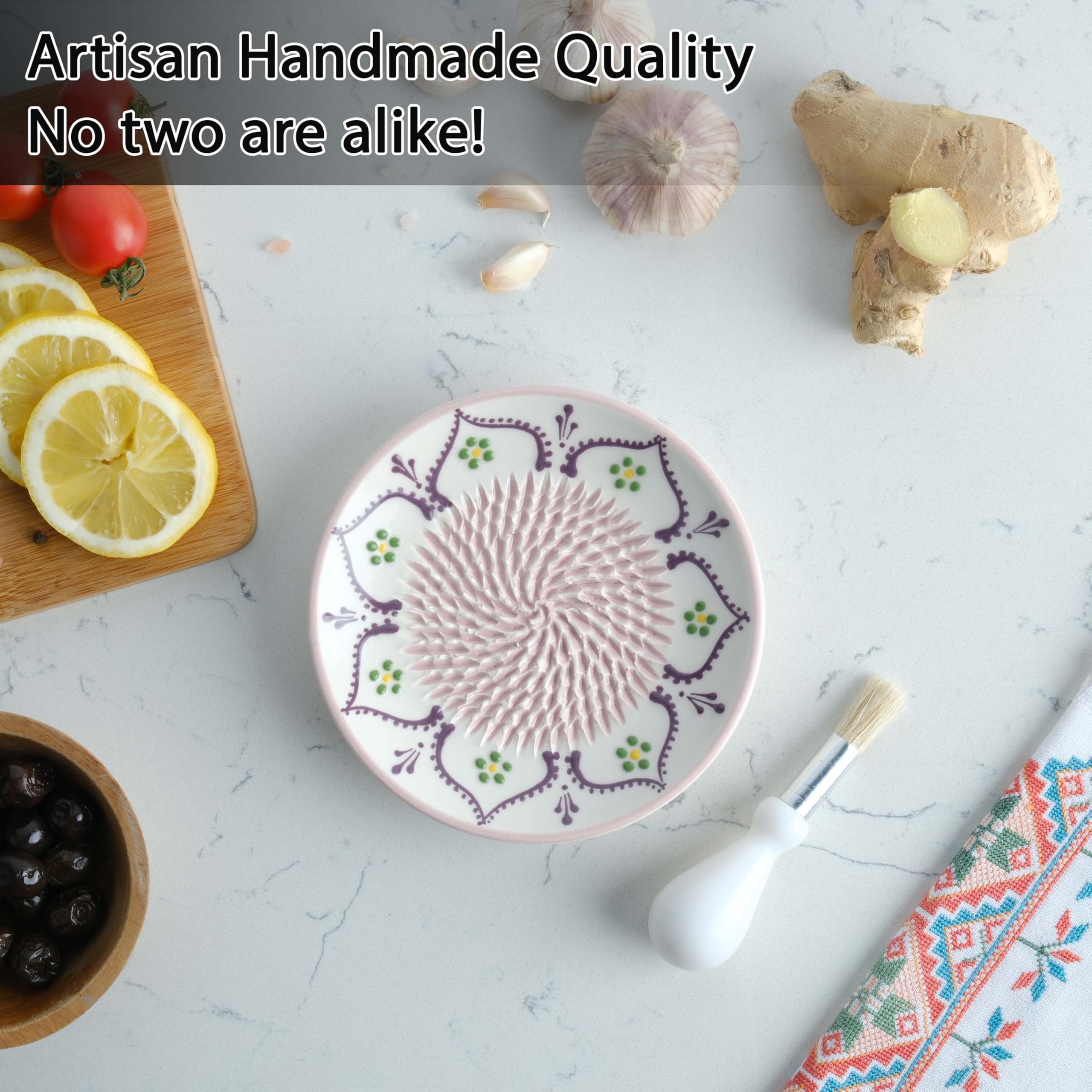 EVANILIFE garlic-ginger-cheese grater plate showcases versatility for everyday prep.