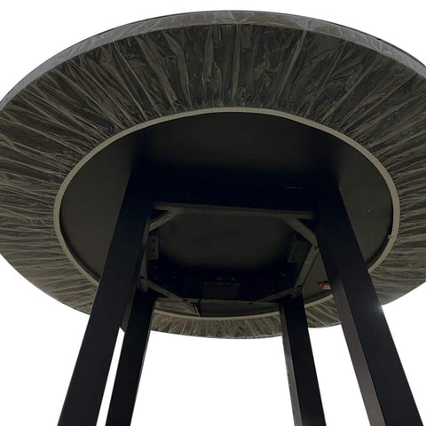 Durable Evelots vinyl wipes clean easily after meals.