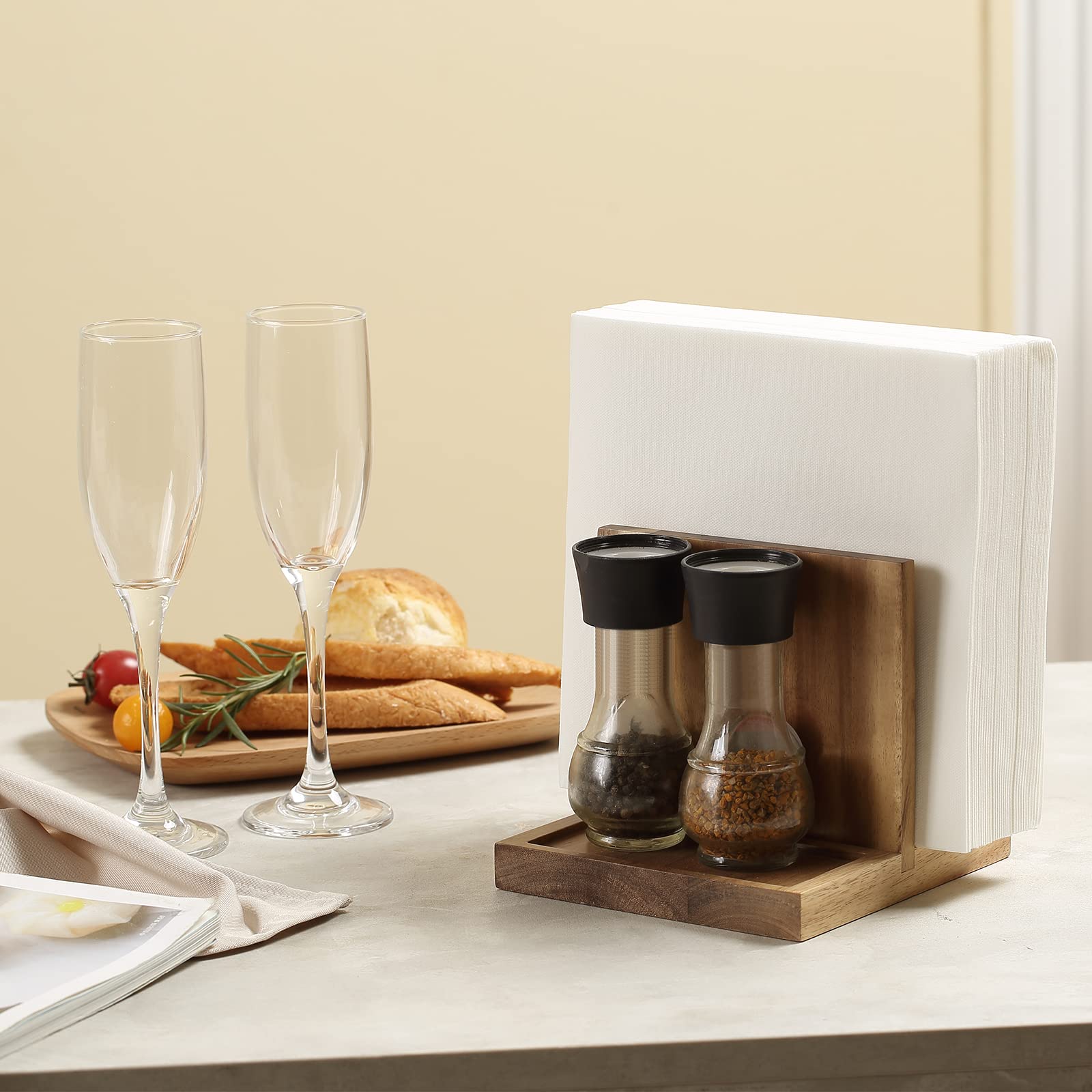 EverBBKing salt and pepper shakers caddy keeps counters tidy.
